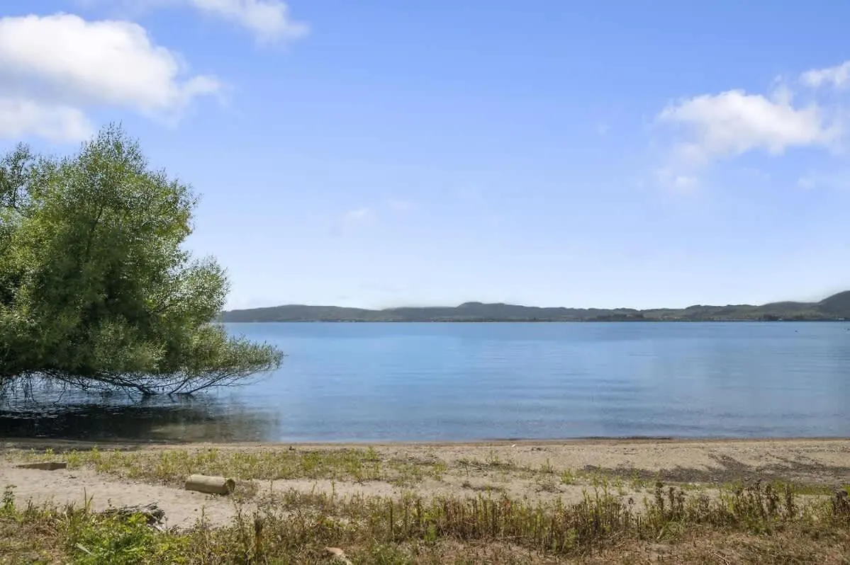 Holiday home Kawaha On The Lake Rotorua