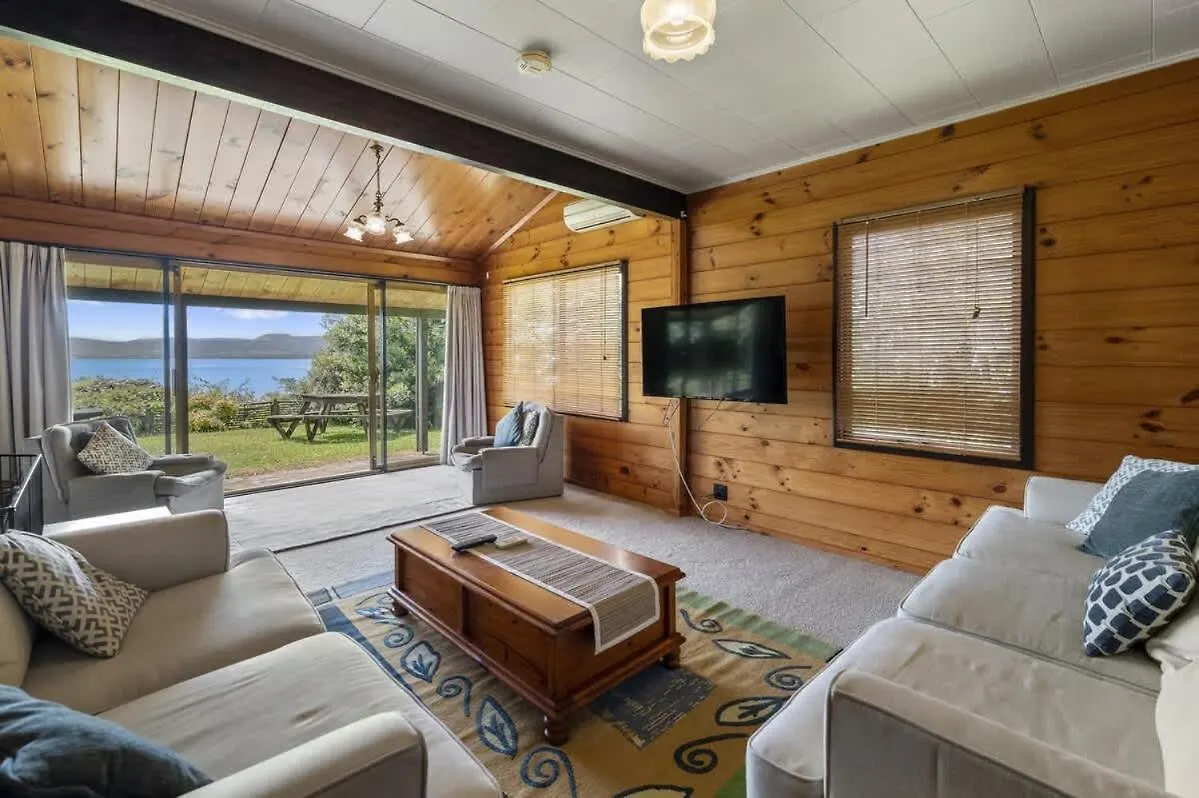 Kawaha On The Lake Rotorua Holiday home