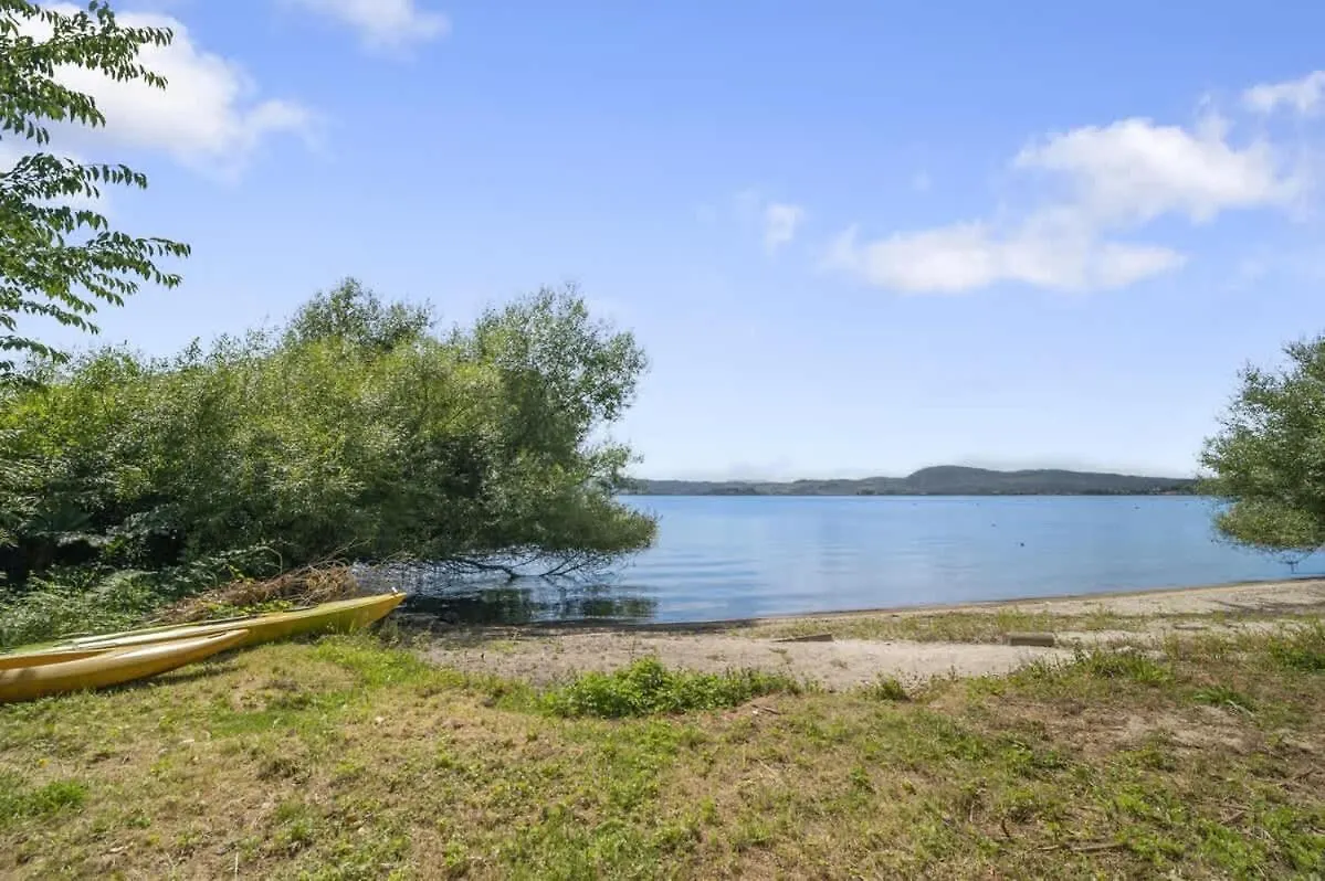 Kawaha On The Lake Rotorua Holiday home
